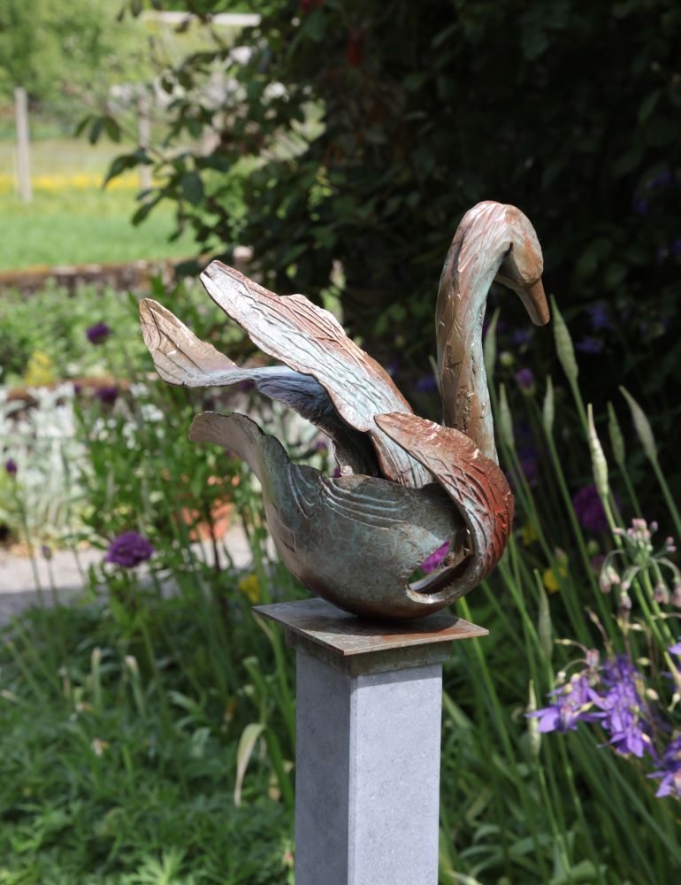 Swan bronze sculpture by Gunvor Anhoj 1